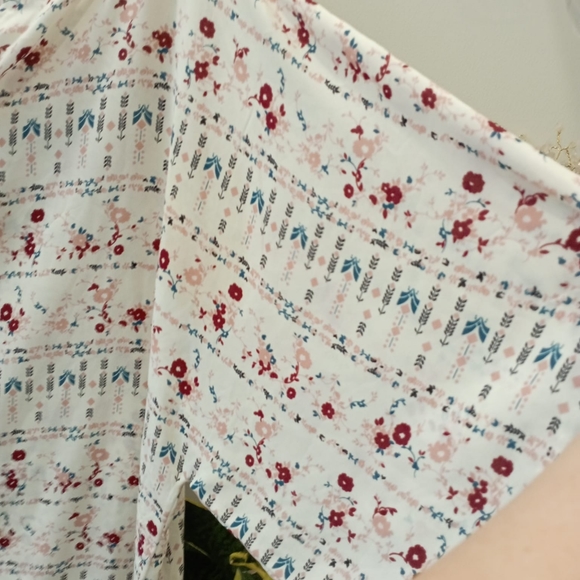 Floral Drop Shoulder Top - Picture 7 of 15